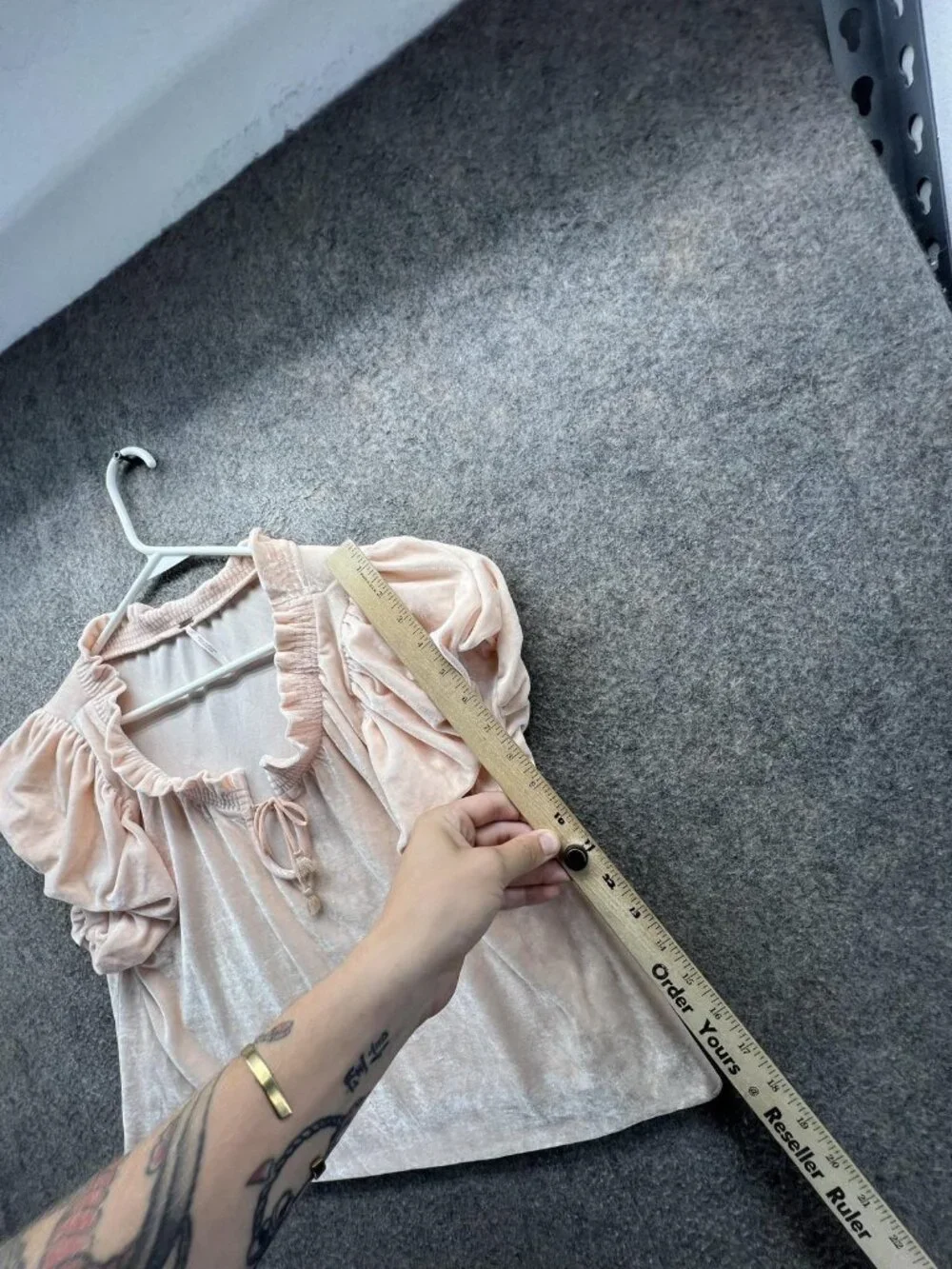 Free People Blouse Women XS Pink Velour Puff Sleeve Ruffle Scoop Neck Top